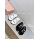 [홍콩명품,MIU MIU] 미우미우 25SS 로고 여성 레더 가죽 샌들 슬리퍼 (2컬러), SE5150, S4W, 명품스니커즈,운동화,구두,로퍼,하이탑,신발