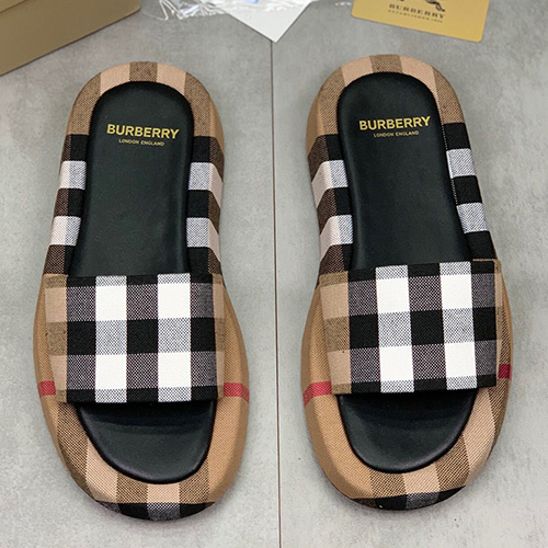 [홍콩명품,BURBERRY] 버버리 22SS 남자여자 체크무늬 슬리퍼 SE664, JS, 명품레플리카,무브타임사이트,인터넷명품쇼핑몰,남자명품,슈즈,신발