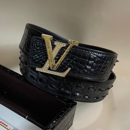 [홍콩명품.LOUIS VUITTON] 루이비통 23SS LV로고 남성 악어가죽 벨트 38MM, BT599, 3.8cm, X1, BRB, 명품쇼핑몰,의류,무브타임사이트,인터넷쇼핑몰,남자명품,해외직구