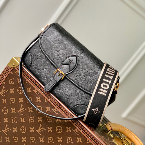 [홍콩명품.LOUIS VUITTON] 루이비통 23SS 다이앤 모노그램 앙프렝뜨 M46386, BGM1313, BDA, 홍콩명품가방,손목가방,크로스백,핸드백,구매대행,무브타임