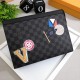 [홍콩명품.LOUIS VUITTON] 루이비통 23SS 다미에 비즈니스 클러치 M64442, BGM1414, X1, 홍콩명품가방,손목가방,크로스백,핸드백,구매대행,무브타임