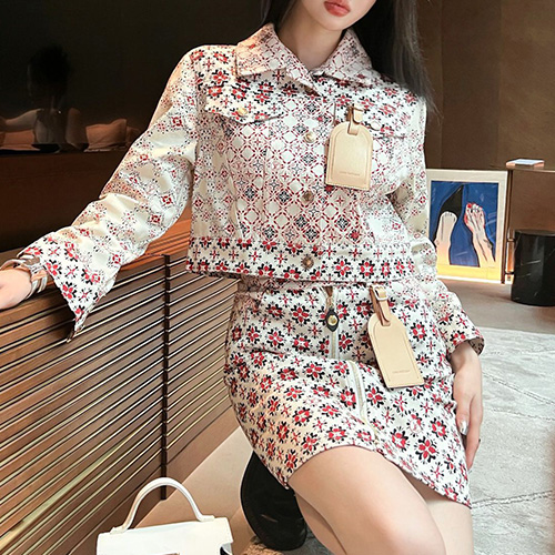 [홍콩명품.LOUIS VUITTON] 루이비통 23SS 플라워 모노그램 미니 스커트 1ABRDN, BM6754, TBG, 온라인명품쇼핑몰,의류,무브타임사이트,인터넷쇼핑몰,해외직구