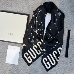 [홍콩명품.Gucci] 구찌 23SS 90-90 그래픽 프린트 실크 두건 스카프 (블랙), ET1572, JX, 홍콩명품쇼핑몰,인터넷명품,온라인명품사이트,남자명품,해외직구