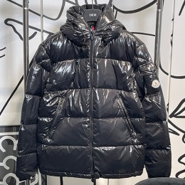 [홍콩명품.MONCLER] 몽클레어 23SS 로고 후드 다운 패딩 자켓 (2컬러), BM9399, KB, 온라인명품쇼핑몰,남자명품의류,인터넷쇼핑몰,해외직구