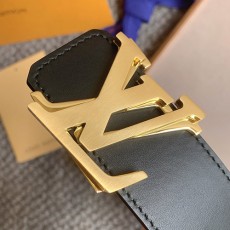 [홍콩명품.LOUIS VUITTON] 루이비통 23SS LV로고 리버서블 가죽 벨트 (2컬러), BT923, 4.0cm, BRB, 명품레플리카,명품쇼핑몰,의류,무브타임사이트,인터넷쇼핑몰,남자명품,해외직구