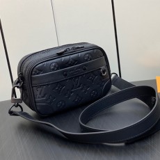 [홍콩명품.LOUIS VUITTON] 루이비통 23SS 미니 크로스백 나노 알파 M82544, BGM2128, BDA, 홍콩명품가방,명품쇼핑몰,크로스백,핸드백,구매대행,무브타임