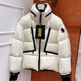 [홍콩명품.MONCLER] 몽클레어 23SS 로고 Genius 구스다운 패딩 자켓 (화이트), BM11343, KSM, 홍콩명품의류,구매대행,온라인명품