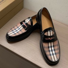 [홍콩명품.Burberry] 버버리 24SS 로고 체크패턴 가죽 로퍼 (브라운), SE2621, S2, 홍콩명품쇼핑몰,무브타임,악세사리,잡화,생활용품