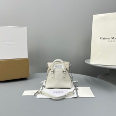 [홍콩명품.Maison Margiela] 메종마르지엘라 24SS 5AC 마이크로 토트백 S56WG0081 (화이트), BGM2797, 홍콩명품가방,명품쇼핑몰,크로스백,핸드백,구매대행,무브타임