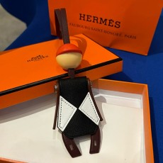 [홍콩명품.Hermes] 에르메스 24SS 로고 Rodeo pegase 백참 (블랙), BGM2907, AGG, 홍콩명품가방,명품쇼핑몰,크로스백,핸드백,구매대행,무브타임