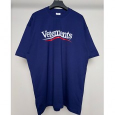 [홍콩명품.VETEMENTS] 베트멍 24SS 발렌시아가 콜라보 로고 프린트 반팔 티셔츠 (2컬러), BM13376, VT, 홍콩명품의류,구매대행,온라인명품