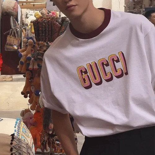 [홍콩명품.Gucci] 구찌 24SS 로고 그래픽 프린트 반팔 티셔츠 (화이트), BM14184, KB, 홍콩명품의류,구매대행,온라인명품