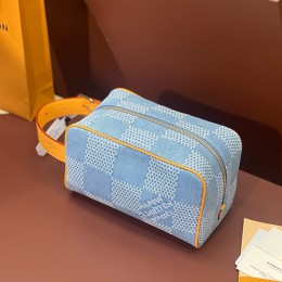 [홍콩명품.LOUIS VUITTON] 루이비통 24SS 락커 돕 키트 파우치백 M83112 (스카이블루), BGM3163, BDA, 홍콩명품가방,명품쇼핑몰,크로스백,핸드백,구매대행,무브타임