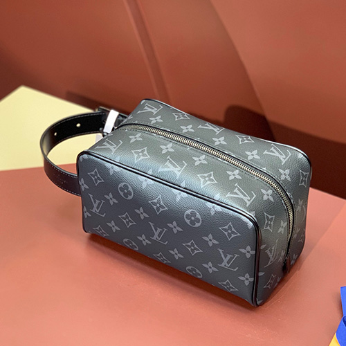 [홍콩명품.LOUIS VUITTON] 루이비통 24SS 모노그램 락커 돕 키트 파우치백 M83112 (블랙), BGM3165, BDA, 홍콩명품가방,명품쇼핑몰,크로스백,핸드백,구매대행,무브타임