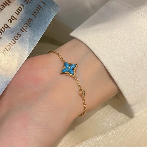 [홍콩명품.LOUIS VUITTON] 루이비통 24SS 로고 골드 팔찌 (스카이블루 주얼리), ET2605, SL, 명품악세사리,팔찌,귀걸이,반지