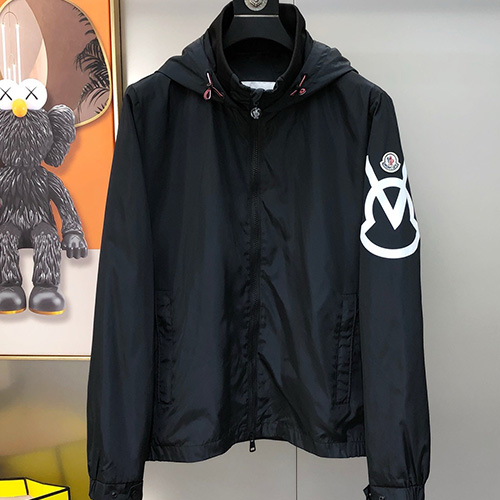 [홍콩명품.MONCLER] 몽클레어 24SS 로고 후드 바람막이 자켓 (2컬러), BM15634, JS, 홍콩명품의류,구매대행,온라인명품