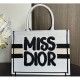 [홍콩명품,Christian Dior] 디올 24SS 로고 MISS DIOR BOOK 핸드백 토트백 (화이트), BGM3826, 홍콩명품가방,명품쇼핑몰,크로스백,핸드백,구매대행