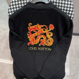 [홍콩명품.LOUIS VUITTON] 루이비통 24SS 로고 드래곤 자수 V넥 니트 가디건 (블랙), BM16931, JU, 홍콩명품의류,구매대행,온라인명품