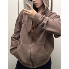 [홍콩명품,MIU MIU] 미우미우 25SS 로고 자수 워싱 후드 집업 자켓 (와인), BM18689, JU, 홍콩명품의류,구매대행,온라인명품