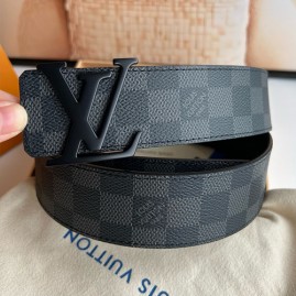 [홍콩명품.LOUIS VUITTON] 루이비통 25SS 로고 Initiales 다미에 레더 가죽 벨트 (블랙), 4.0cm, BT1368, BE, 명품레플리카,인터넷쇼핑몰,남자명품,해외직구