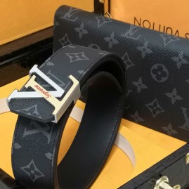 [홍콩명품.LOUIS VUITTON] 루이비통 25SS 로고 모노그램 레더 가죽 벨트 + 장지갑 세트 (블랙), BT1391, BE, 명품레플리카,인터넷쇼핑몰,남자명품,해외직구