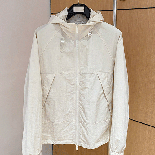 [홍콩명품.Burberry] 버버리 25SS 로고 후드 바람막이 자켓 + 팬츠 바지 상하의 세트 (아이보리), BM19482, G5, 홍콩명품의류,구매대행,온라인명품