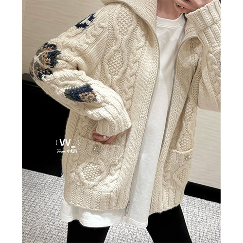 [홍콩명품.CHANEL] 샤넬 25SS 로고 여성 지퍼 니트 가디건 자켓 (2컬러), BM19606, 13C, 홍콩명품의류,구매대행,온라인명품
