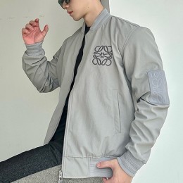 [홍콩명품.LOEWE] 로에베 25SS 로고 자수 봄버 자켓 (그레이), BM19941, S1F, 홍콩명품의류,구매대행,온라인명품