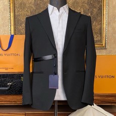 [홍콩명품.LOUIS VUITTON] 루이비통 25SS 로고 정장 수트 2PCS (블랙), BM20007, S1F, 홍콩명품의류,구매대행,온라인명품