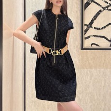 [홍콩명품.LOUIS VUITTON] 루이비통 25SS 로고 여성 모노그램 데님 슬리브리스 원피스 (2컬러), BM20083, CC, 홍콩명품의류,구매대행,온라인명품
