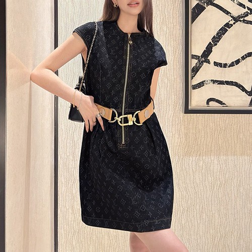 [홍콩명품.LOUIS VUITTON] 루이비통 25SS 로고 여성 모노그램 데님 슬리브리스 원피스 (2컬러), BM20083, CC, 홍콩명품의류,구매대행,온라인명품