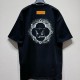 [홍콩명품.LOUIS VUITTON] 루이비통 25SS 로고 그래픽 반팔 티셔츠 (2컬러), BM20130, KB, 홍콩명품의류,구매대행,온라인명품