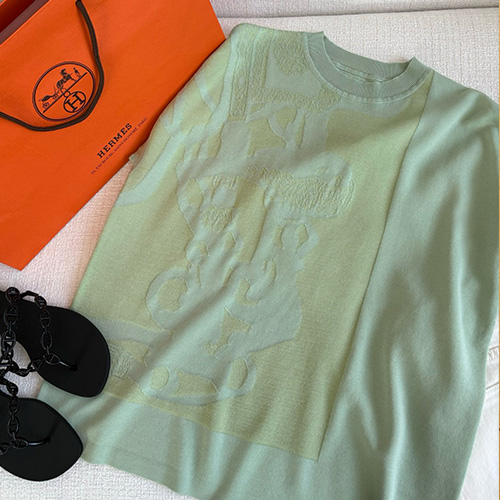 [홍콩명품.Hermes] 에르메스 25SS 로고 패턴 여성 니트 반팔 티셔츠 (그린), BM20433, 13C, 홍콩명품의류,구매대행,온라인명품