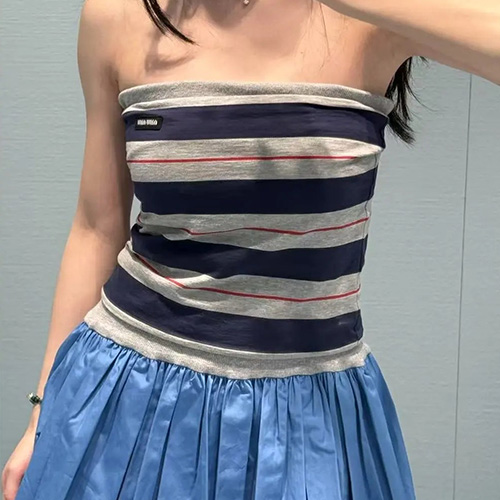 [홍콩명품,MIU MIU] 미우미우 25SS 로고 여성 스트라이프 탑 티셔츠 (네이비-그레이), BM20767, KB, 홍콩명품의류,구매대행,온라인명품