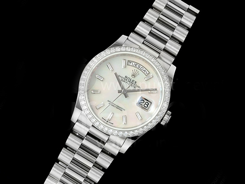 [홍콩명품. ROLEX] 로렉스 데이데이트 36mm 다이아몬드 베젤 화이트 MOP 다이얼