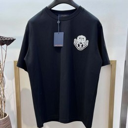 [홍콩명품.LOUIS VUITTON] 루이비통 25SS 로고 자수 반팔 티셔츠 (2컬러), BM20960, YS, 홍콩명품의류,구매대행,온라인명품