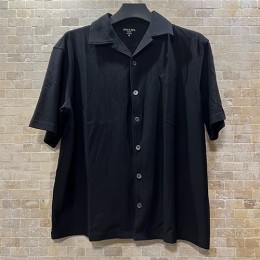 [홍콩명품,PRADA] 프라다 25SS 삼각로고 반팔 남방 셔츠 (블랙), BM21041, JU, 홍콩명품의류,구매대행,온라인명품