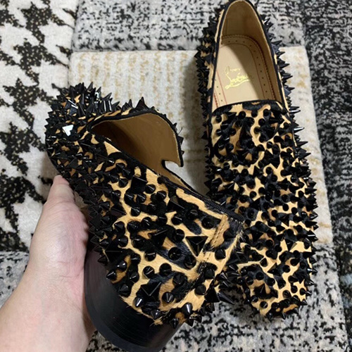 [홍콩명품.Christian Louboutin] 크리스챤루부탱 25SS 로고 레더 가죽 로퍼 구두 (베이지-블랙 장식), SE5054, S3, 명품스니커즈,운동화,구두,로퍼,하이탑,신발