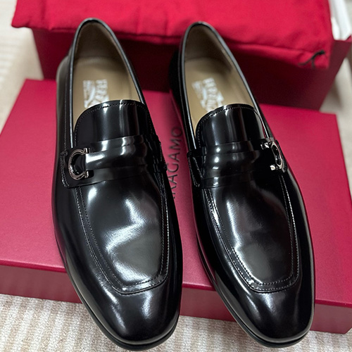 [홍콩명품.FERRAGAMO] 페레가모 25SS 로고 레더 가죽 로퍼 구두 (블랙), SE5095, H3, 명품스니커즈,운동화,구두,로퍼,하이탑,신발