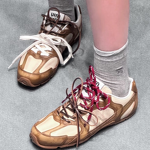 [명품레플리카,MIU MIU] 미우미우 25SS 로고 여성 뉴발란스 콜라보 스니커즈 운동화 (브라운), SE5306, GHS, 명품스니커즈,운동화,구두,로퍼,하이탑,신발