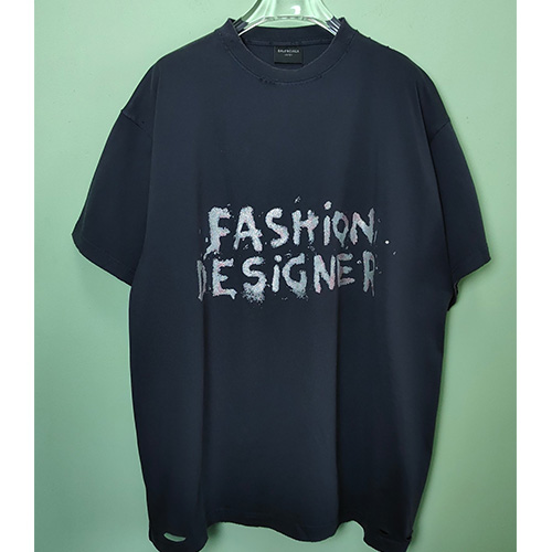 [홍콩명품.BALENCIAGA] 발렌시아가 25SS 로고 그래픽 반팔 티셔츠 (블랙), BM21273, JL, 명품레플리카,미러급,온라인쇼핑몰사이트