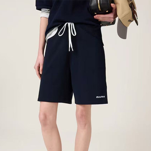 [홍콩명품,MIU MIU] 미우미우 25SS 로고 자수 쇼츠 반바지 (블랙), BM21367, JU, 명품레플리카,미러급,온라인쇼핑몰사이트