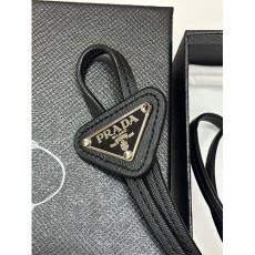 [홍콩명품,PRADA] 프라다 25SS 삼각로고 레더 가죽 넥타이 (블랙), ET3043, H3, 명품레플리카,인터넷쇼핑몰,남자명품,해외직구