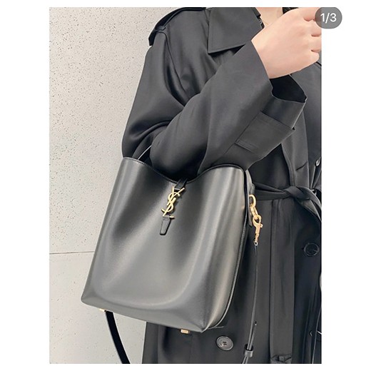 [홍콩명품.YSL] 입생로랑 25SS 로고 블랙 샤이니 가죽 LE 37 버킷 백 742828 2R20W 1000, BGM4957, BDA, 홍콩명품가방,명품쇼핑몰,크로스백,핸드백,구매대행