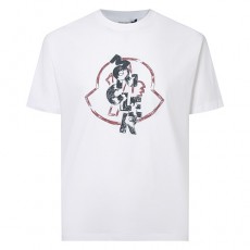 [홍콩명품.MONCLER] 몽클레어 25SS 로고 그래픽 프린트 반팔 티셔츠 (2컬러), BM21577, JU, 명품레플리카,미러급,온라인쇼핑몰사이트