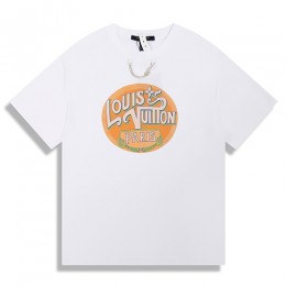 [홍콩명품.LOUIS VUITTON] 루이비통 25SS 로고 그래픽 프린트 반팔 티셔츠 (화이트), BM21589, JU, 명품레플리카,미러급,온라인쇼핑몰사이트