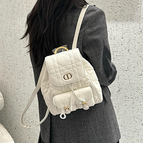 [홍콩명품,Christian Dior] 디올 25SS 로고 CARO 라지 백팩 (화이트), BGM5013, 홍콩명품가방,명품쇼핑몰,크로스백,핸드백,구매대행