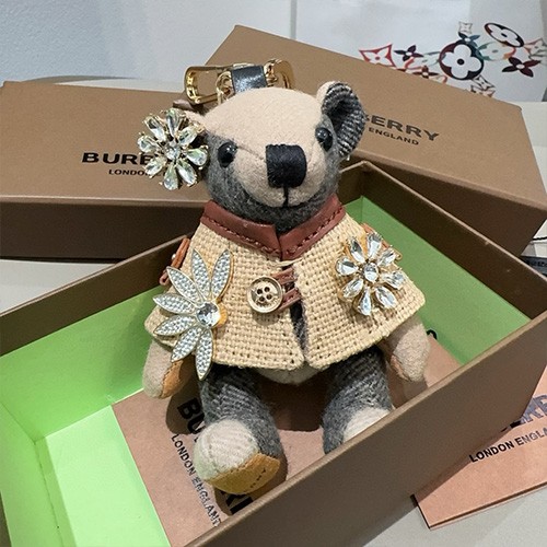 [홍콩명품.Burberry] 버버리 25SS 로고 THOMAS 키홀더 키링 백참, ET3099, NNT, 홍콩명품의류,구매대행,온라인명품