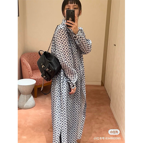 [가격문의][홍콩명품.LOUIS VUITTON] 루이비통 25SS 로고 모노그램 여성 셔츠 원피스 1AFSRG, BM21794, COCO, 레플리카의류,미러급사이트