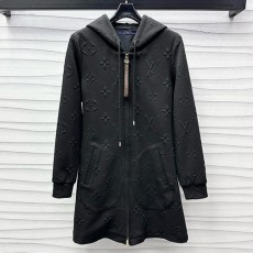 [가격문의][홍콩명품.LOUIS VUITTON] 루이비통 25SS 로고 모노그램 여성 후드 집업 원피스 (블랙), BM21814, COCO, 레플리카의류,미러급사이트